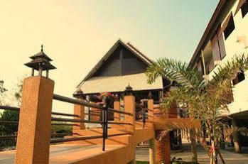 Phaya Inn Lamphun Exteriör bild